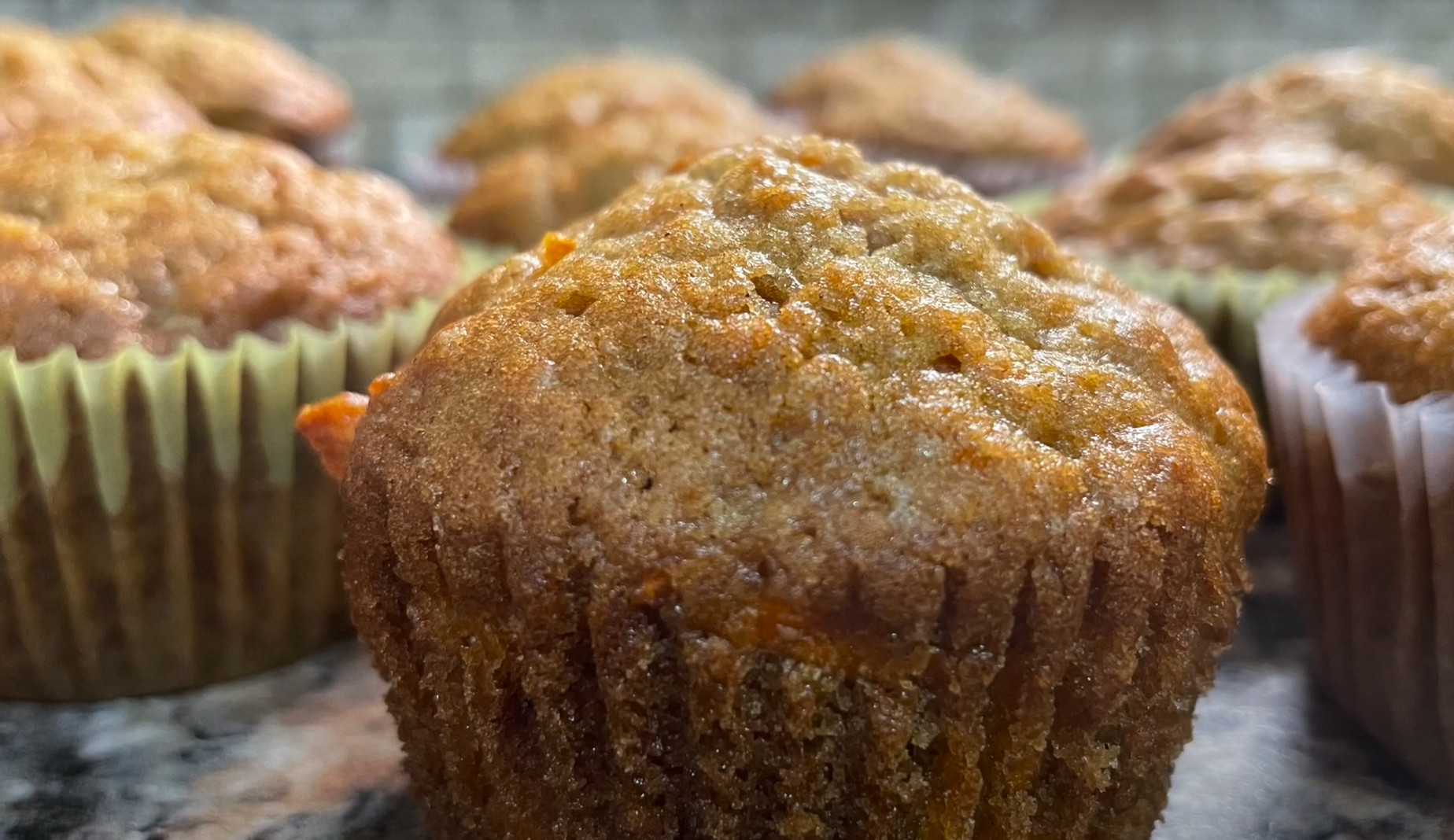 Delicious Carrot and Apple Muffins Recipe – Perfect for Breakfast or a Snack